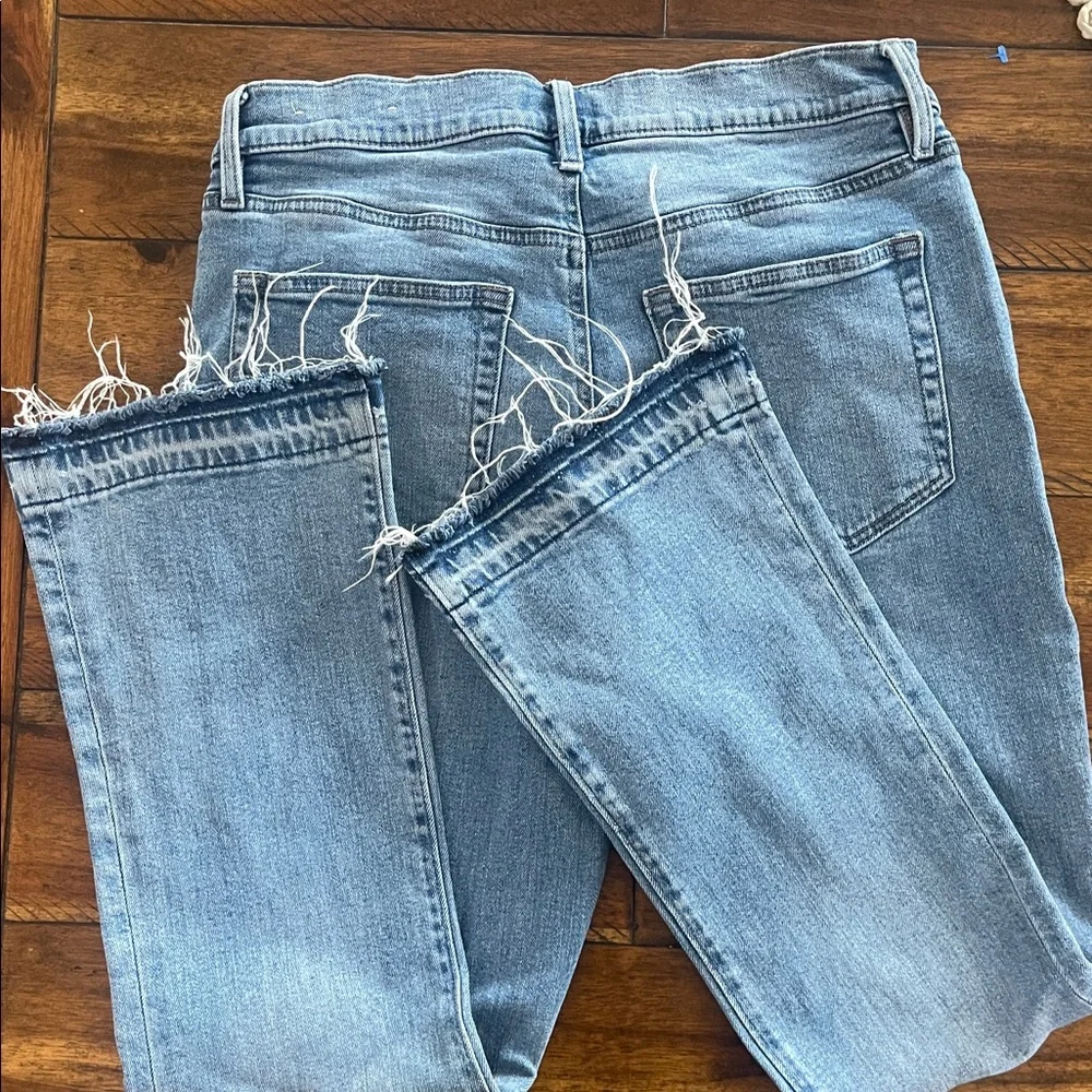 Loft Outlet flare crop blue distressed denim jeans size 29/8 - Picture 6 of 12